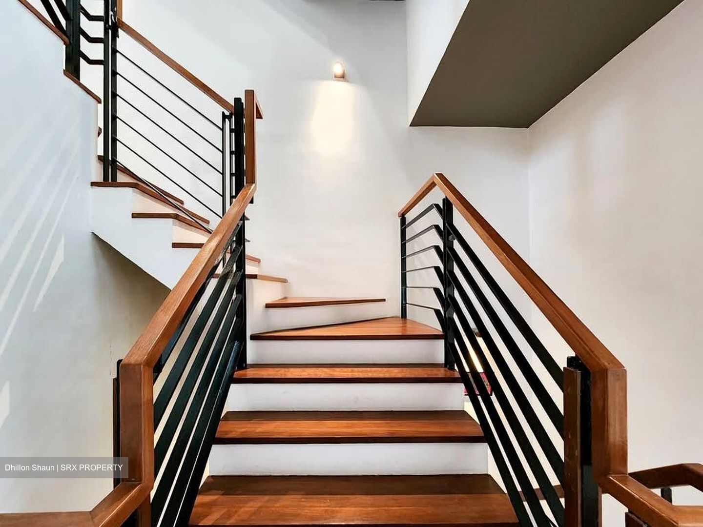 Binjai Crest (D21), Terrace #544512591